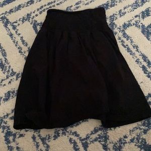 Women’s strapless top